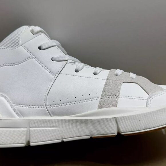 Brand New Oncloud women 9  Roger Clubhouse Mid sensa shoes sand/white 98.98327 - Picture 4 of 7